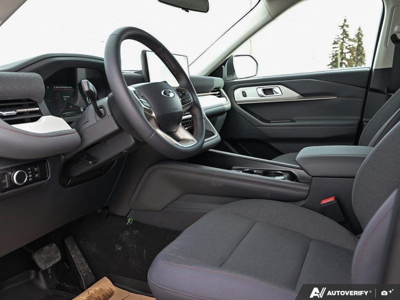 NEW 2026 Ford Explorer Active - Oxford White Exterior / DARK SPACE GRAY CLOTH Interior - $50,765 - Stock #E60175 - VIN 1FMUK8DH9TGA79265 - Photo 13