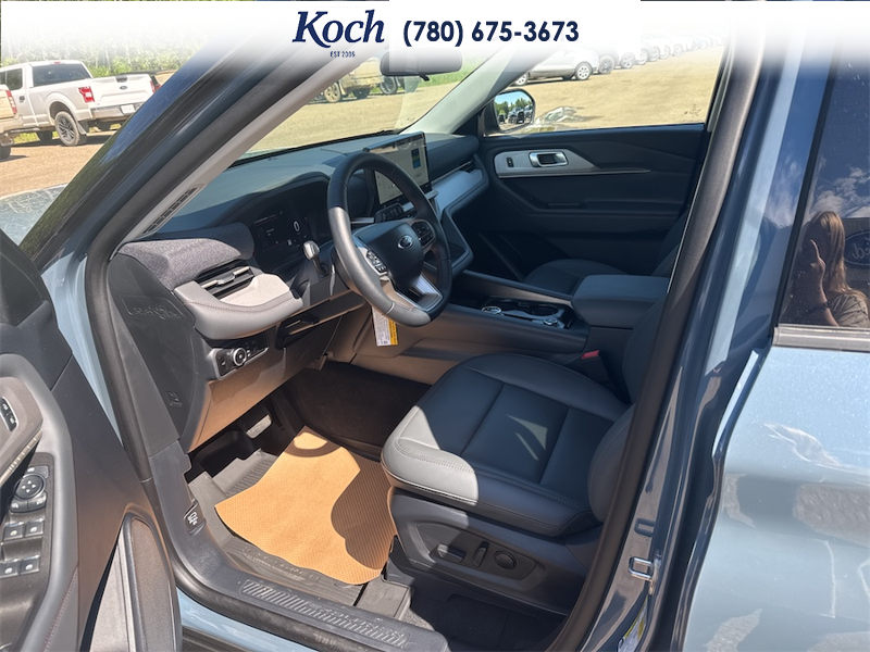 NEW 2026 Ford Explorer Active - Vapor Blue Exterior / DARK SPACE GREY ACTIVEX Interior - $60,730 - Stock #A26202 - VIN 1FMUK8DHXTGB86616 - Photo 17