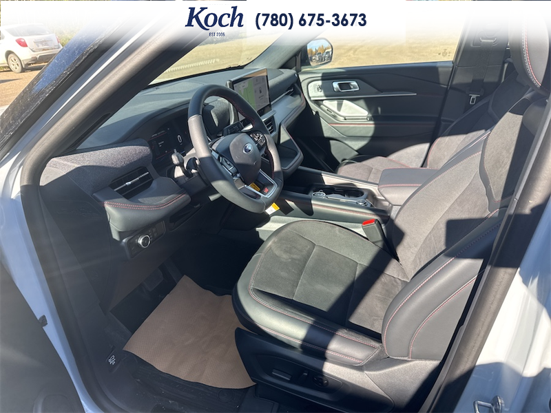 NEW 2026 Ford Explorer ST - Space White Metallic Exterior / ONYX, HEAT/VENT UNIQUE MIKO SUEDE SPORT CAPTAIN'S CHAIRS Interior - $75,130 - Stock #A26267 - VIN 1FMWK8GC3TGB05111 - Photo 17