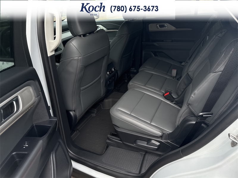 NEW 2026 Ford Explorer Active - Crystal White Tricoat Exterior / DARK SPACE GREY ACTIVEX Interior - $60,130 - Stock #A26191 - VIN 1FMUK8DH1TGB87329 - Photo 18