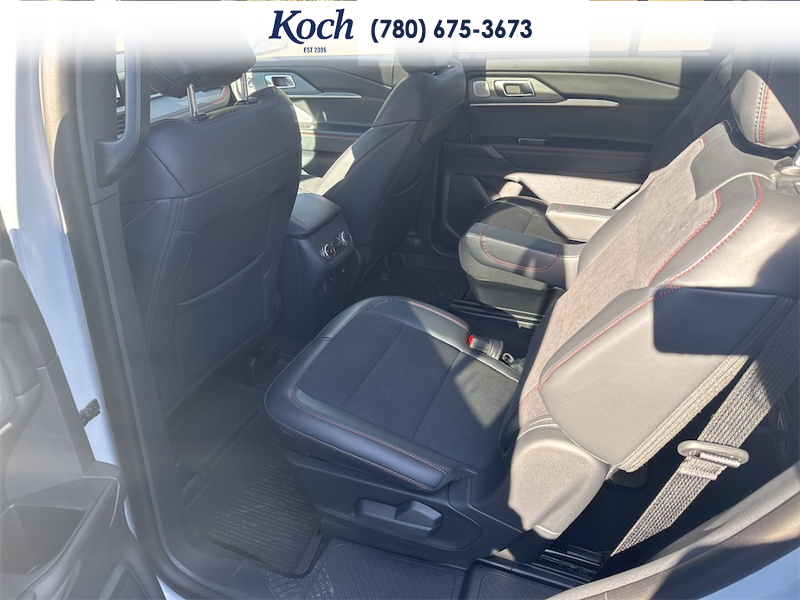 NEW 2026 Ford Explorer ST - Space White Metallic Exterior / ONYX, HEAT/VENT UNIQUE MIKO SUEDE SPORT CAPTAIN'S CHAIRS Interior - $75,130 - Stock #A26267 - VIN 1FMWK8GC3TGB05111 - Photo 18