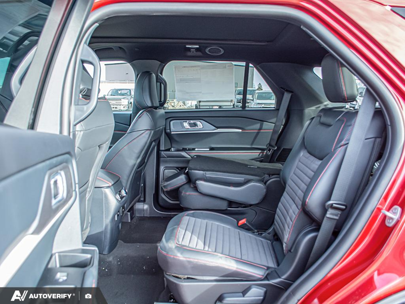 NEW 2026 Ford Explorer ST-Line - Rapid Red Tri-coat Metallic Exterior / ONYX UNIQUE CLOTH Interior - $62,107 - Stock #D60183 - VIN 1FMUK8KH7TGA81552 - Photo 25