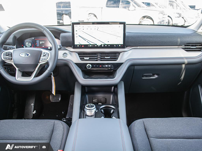 NEW 2026 Ford Explorer Active - Oxford White Exterior / DARK SPACE GRAY CLOTH Interior - $51,413 - Stock #D60203 - VIN 1FMUK8DH4TGA83160 - Photo 27