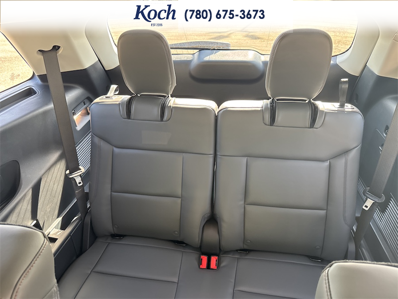 NEW 2026 Ford Explorer Active - Star White Tri-coat Metallic Exterior / DARK SPACE GREY ACTIVEX Interior - $60,930 - Stock #A26181 - VIN 1FMUK8DH4TGB58794 - Photo 33