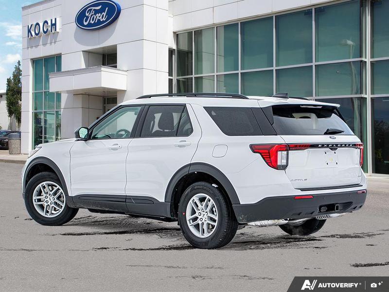 2026 Ford Explorer photo 4