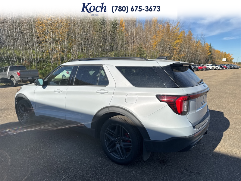 NEW 2026 Ford Explorer ST - Space White Metallic Exterior / ONYX, HEAT/VENT UNIQUE MIKO SUEDE SPORT CAPTAIN'S CHAIRS Interior - $75,130 - Stock #A26267 - VIN 1FMWK8GC3TGB05111 - Photo 3