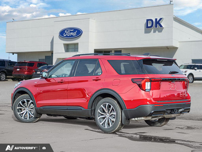 NEW 2026 Ford Explorer ST-Line - Rapid Red Tri-coat Metallic Exterior / ONYX UNIQUE CLOTH Interior - $62,107 - Stock #D60183 - VIN 1FMUK8KH7TGA81552 - Photo 4
