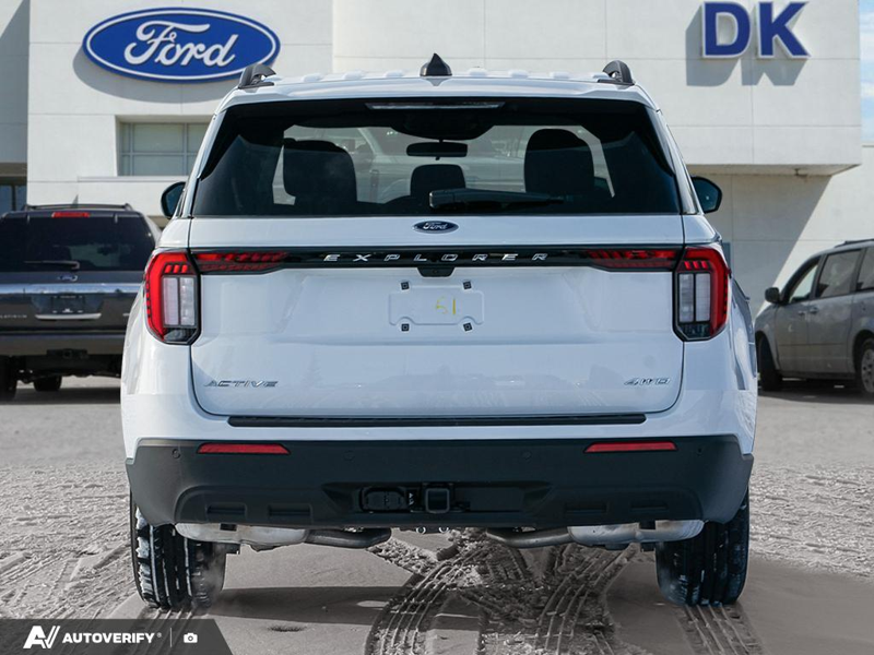 NEW 2026 Ford Explorer Active - Oxford White Exterior / DARK SPACE GRAY CLOTH Interior - $51,413 - Stock #D60203 - VIN 1FMUK8DH4TGA83160 - Photo 5