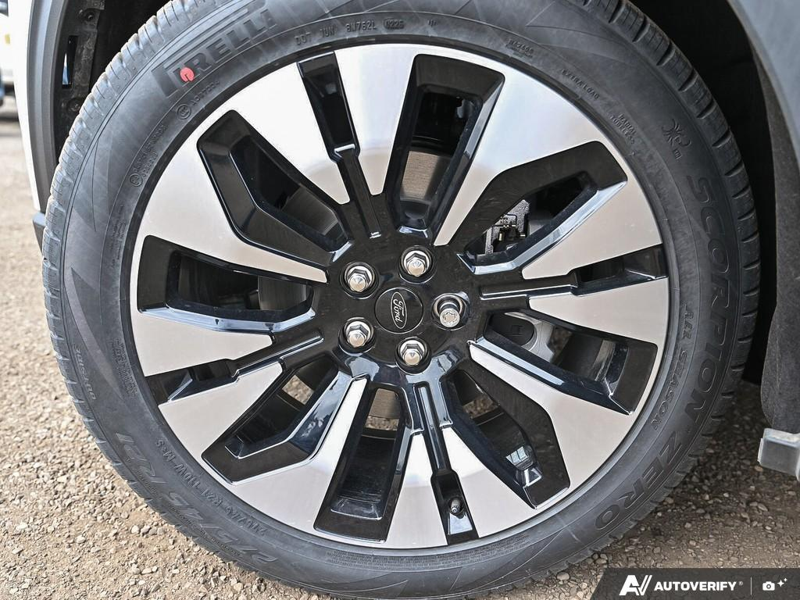 NEW 2026 Ford Explorer Platinum - Star White Tri-coat Metallic Exterior / CRYSTAL GRAY LEATHER Interior - $63,934 - Stock #E60278 - VIN 1FMUK8HHXTGA83402 - Photo 6