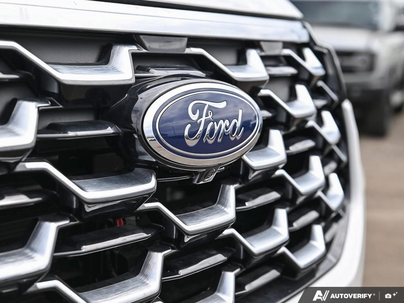 NEW 2026 Ford Explorer Platinum - Star White Tri-coat Metallic Exterior / CRYSTAL GRAY LEATHER Interior - $63,934 - Stock #E60278 - VIN 1FMUK8HHXTGA83402 - Photo 9