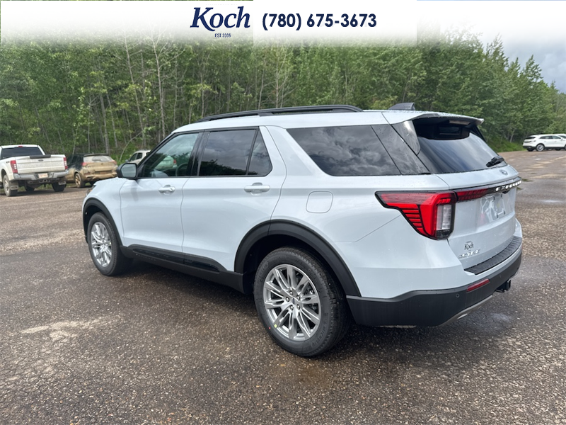 NEW 2026 Ford Explorer Active - Crystal White Tricoat Exterior / DARK SPACE GREY ACTIVEX Interior - $60,130 - Stock #A26191 - VIN 1FMUK8DH1TGB87329 - Photo 9
