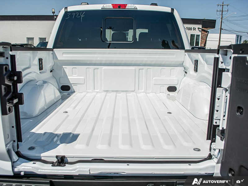 NEW 2026 Ford F-150 Platinum - Star White Tri-coat Metallic Exterior / BLACK LEATHER Interior - $101,257 - Stock #E60938 - VIN 1FTFW7LD4TFB50484 - Photo 11