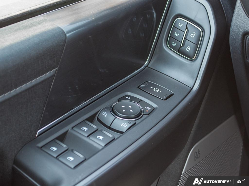 NEW 2026 Ford F-150 LARIAT Long Box - Agate Black Exterior / BLACK ACTIVE X Interior - $83,204 - Stock #E60907 - VIN 1FTFW5L8XTFB71993 - Photo 17