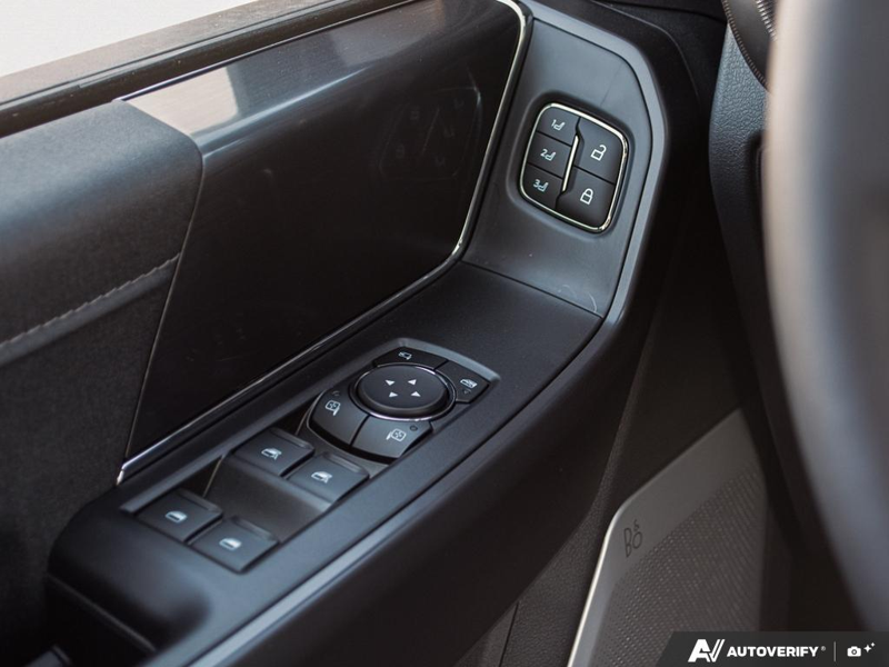 NEW 2026 Ford F-150 LARIAT - Agate Black Metallic Exterior / BLACK, ACTIVEX TRIMMED 40/CONSOLE/40 FRONT SEATS (B) Interior - $85,914 - Stock #E61060 - VIN 1FTFW5L57TFB68362 - Photo 17