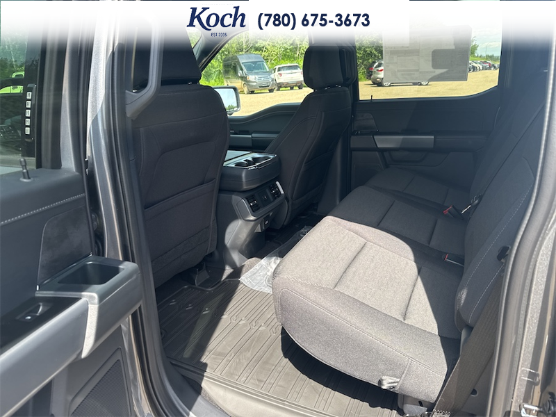 NEW 2026 Ford F-150 XLT - Carbonized Grey Metallic Exterior / BLACK, UNIQUE SPORT CLOTH 40/CONSOLE/40 FRONT-SEATS Interior - $78,460 - Stock #A26218 - VIN 1FTFW3L88TKE41539 - Photo 18