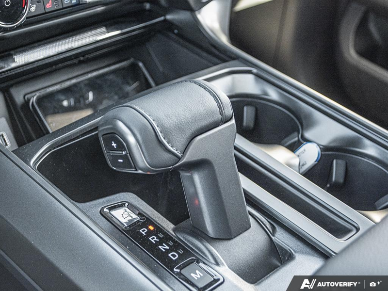 NEW 2026 Ford F-150 LARIAT - Antimatter Blue Metallic Exterior / BLACK, ACTIVEX TRIMMED 40/CONSOLE/40 FRONT SEATS (B) Interior - $82,794 - Stock #E61014 - VIN 1FTFW5L59TFB72462 - Photo 19