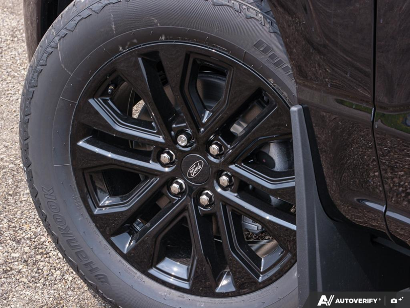 NEW 2026 Ford F-150 LARIAT - Agate Black Exterior / BLACK ACTIVE X Interior - $86,262 - Stock #E60898 - VIN 1FTFW5L8XTFB69466 - Photo 6