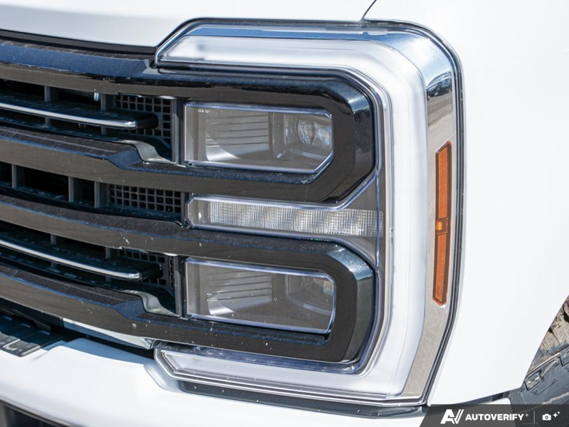NEW 2026 Ford F-350 Super Duty Platinum - Star White Tri-coat Metallic Exterior / BLACK ONYX/BLUE LEATHER Interior - $124,848 - Stock #E60567 - VIN 1FT8W3BM4TEE27904 - Photo 10