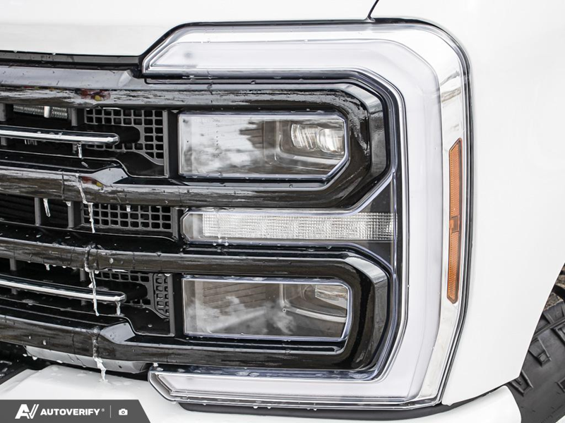 NEW 2026 Ford F-350 Super Duty Platinum - Star White Tri-Coat Exterior / BLACK ONYX/PLATINUM BLUE, UNIQUE PLATINUM LEATHER 40/CONSOLE/40 Interior - $123,675 - Stock #D60358 - VIN 1FT8W3BM1TEE07738 - Photo 10