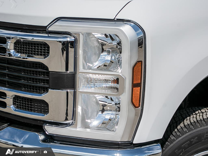 NEW 2026 Ford F-350 Super Duty XLT - Oxford White Exterior / MEDIUM DARK SLATE CLOTH Interior - $90,653 - Stock #D60442 - VIN 1FT8W3DT6TEE25138 - Photo 10