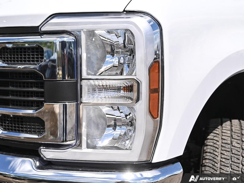 NEW 2026 Ford F-350 Super Duty XLT - Oxford White Exterior / MEDIUM DARK SLATE CLOTH Interior - $98,869 - Stock #E60757 - VIN 1FT8W3DT2TEE82498 - Photo 10