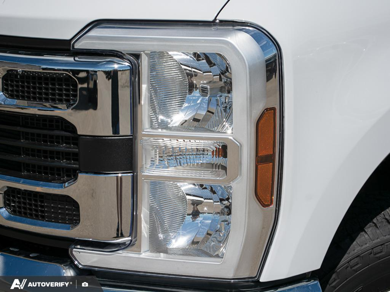 NEW 2026 Ford F-350 Super Duty XLT - Oxford White Exterior / MEDIUM DARK SLATE CLOTH Interior - $86,242 - Stock #D60596 - VIN 1FT8W3BT9TEE82940 - Photo 10