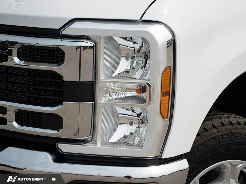NEW 2026 Ford F-350 Super Duty XLT - Oxford White Exterior / MEDIUM DARK SLATE CLOTH Interior - $87,264 - Stock #D60708 - VIN 1FT8W3BT8TEF28290 - Photo 10