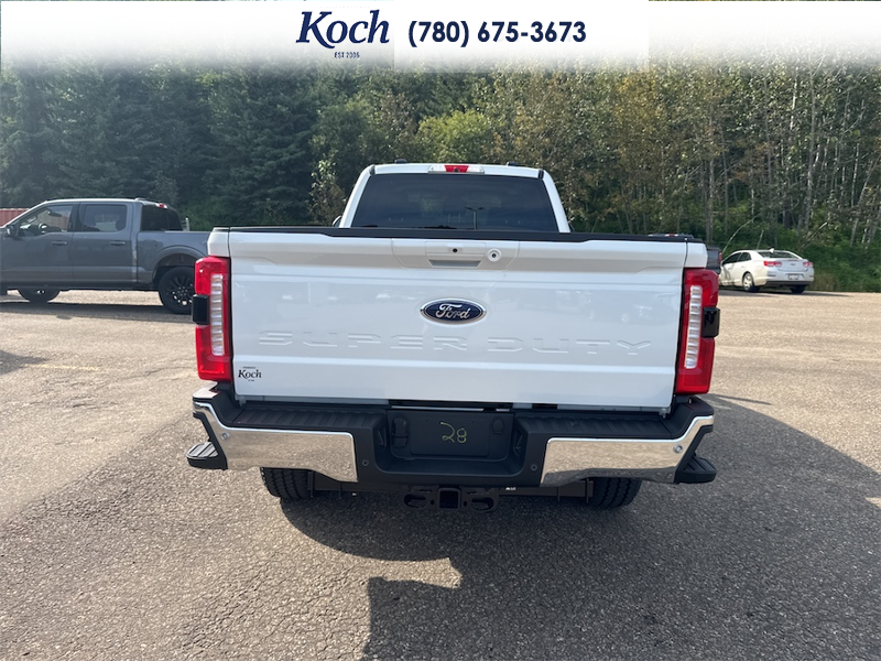 NEW 2026 Ford F-350 Super Duty Lariat - Star White Tri-Coat Exterior / BAJA, FRONT ACTIVEX TRIMMED 40/CONSOLE/40 SEATS Interior - $116,478 - Stock #A26239 - VIN 1FT8W3BT8TEF40116 - Photo 10