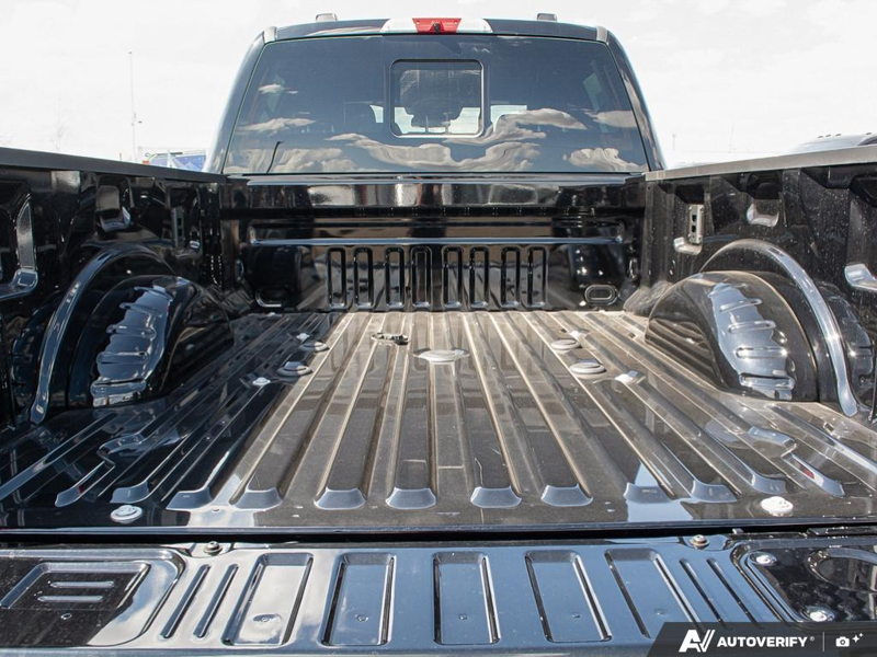 NEW 2026 Ford F-350 Super Duty Platinum Tremor - Agate Black Exterior / BLACK ONYX/BLUE LEATHER Interior - $125,720 - Stock #E60283 - VIN 1FT8W3BM8TED60496 - Photo 11