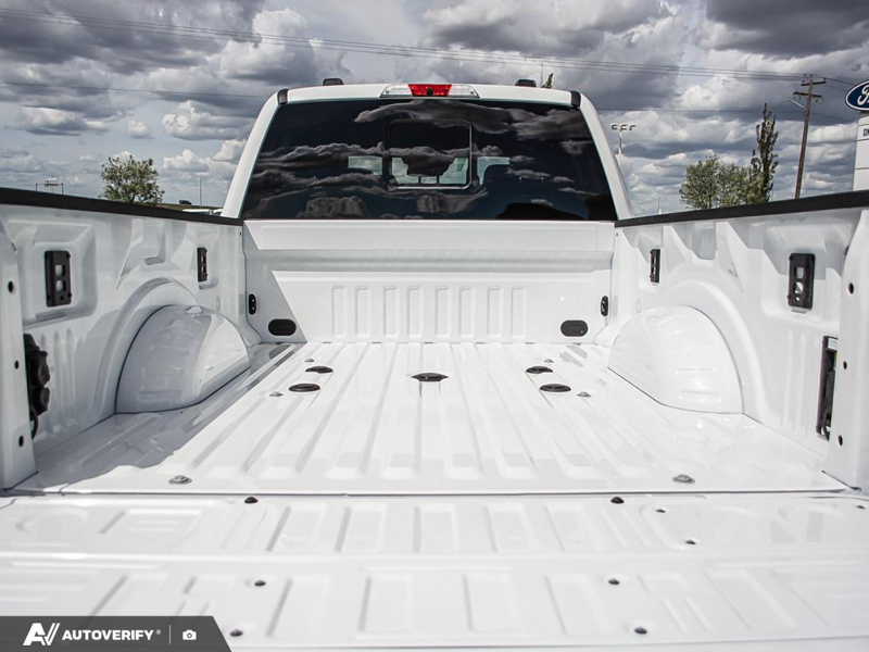 NEW 2026 Ford F-350 Super Duty King Ranch - Star White/marsh Grey Accent Exterior / JAVA LEATHER Interior - $124,176 - Stock #D60485 - VIN 1FT8W3BM0TED84713 - Photo 11