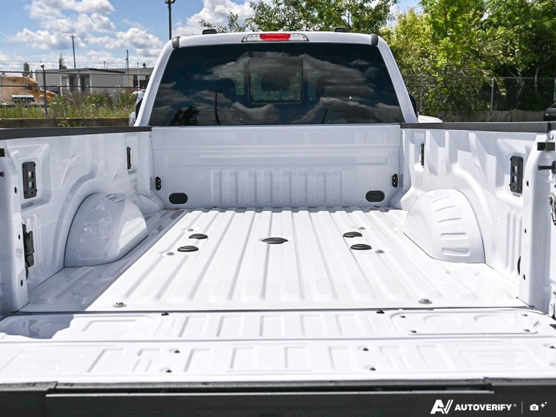 NEW 2026 Ford F-350 Super Duty XLT - Oxford White Exterior / MEDIUM DARK SLATE CLOTH Interior - $98,869 - Stock #E60757 - VIN 1FT8W3DT2TEE82498 - Photo 11