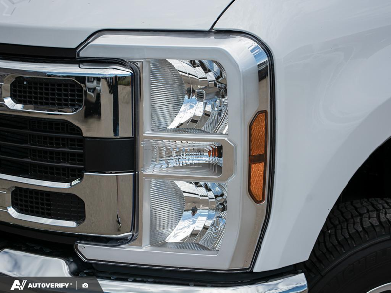 NEW 2026 Ford F-350 Super Duty XLT - Oxford White Exterior / MEDIUM DARK SLATE CLOTH Interior - $87,307 - Stock #D60648 - VIN 1FT8W3DT9TEF02228 - Photo 11