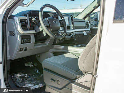 2026 Ford F-350 Super Duty XLT 1