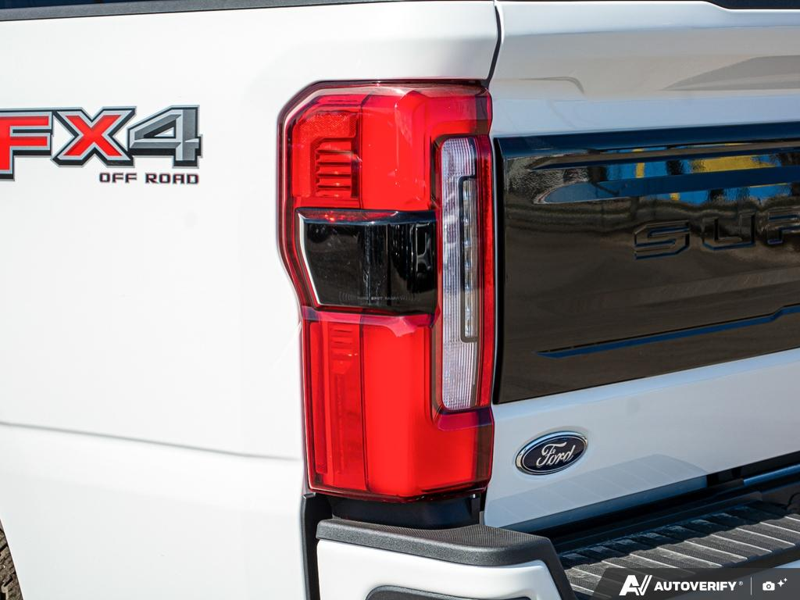 NEW 2026 Ford F-350 Super Duty Platinum - Star White Tri-coat Metallic Exterior / BLACK ONYX/BLUE LEATHER Interior - $124,848 - Stock #E60567 - VIN 1FT8W3BM4TEE27904 - Photo 12
