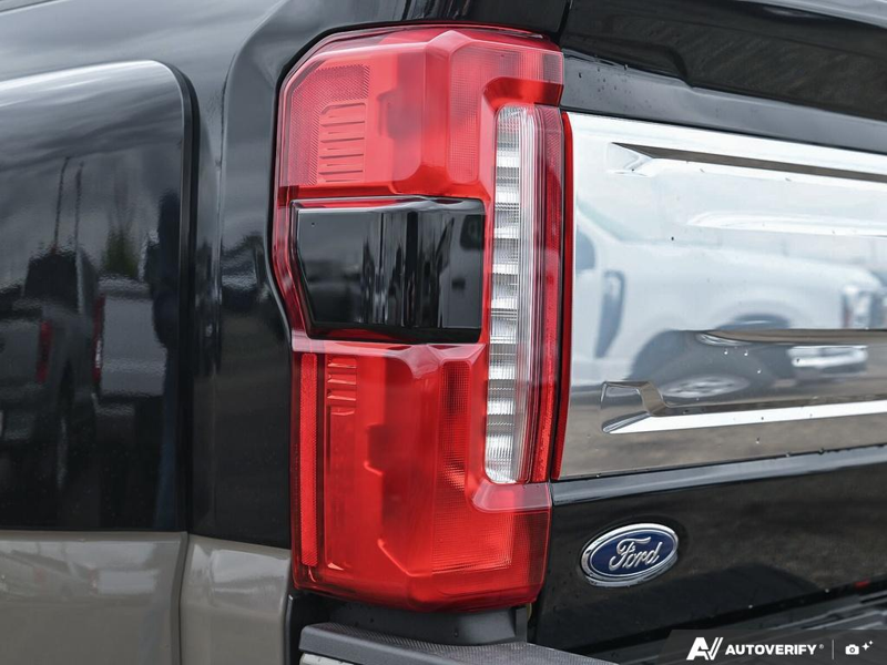 NEW 2026 Ford F-350 Super Duty King Ranch DRW - Agate Black/marsh Grey Accent Exterior / JAVA LEATHER Interior - $127,903 - Stock #E60579 - VIN 1FT8W3DMXTEE36829 - Photo 12