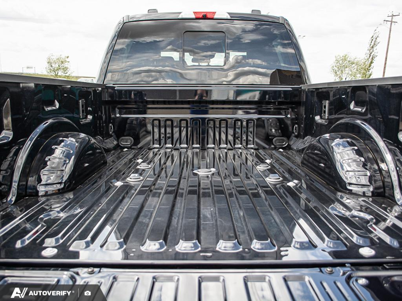 NEW 2026 Ford F-350 Super Duty Platinum - Agate Black Exterior / BLACK ONYX/BLUE LEATHER Interior - $120,461 - Stock #D60436 - VIN 1FT8W3BT6TEE26681 - Photo 12