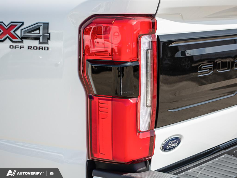 NEW 2026 Ford F-350 Super Duty Platinum - Star White Tri-coat Metallic Exterior / BLACK ONYX/BLUE LEATHER Interior - $120,391 - Stock #D60632 - VIN 1FT8W3BM1TED96420 - Photo 12