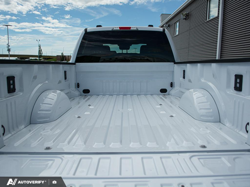 NEW 2026 Ford F-350 Super Duty XLT - Oxford White Exterior / MEDIUM DARK SLATE CLOTH Interior - $87,307 - Stock #D60648 - VIN 1FT8W3DT9TEF02228 - Photo 12