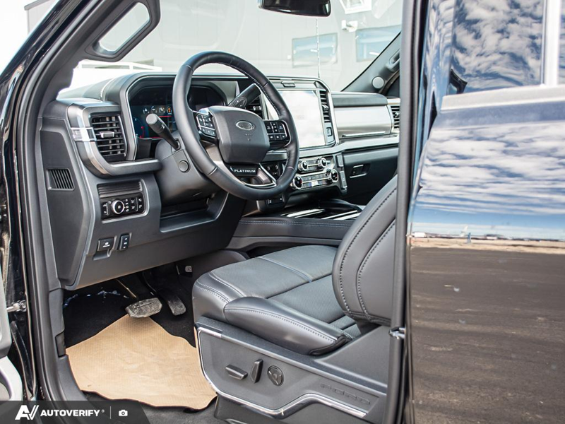 NEW 2026 Ford F-350 Super Duty Platinum - Agate Black Metallic Exterior / BLACK ONYX/PLATINUM BLUE, UNIQUE PLATINUM LEATHER 40/CONSOLE/40 Interior - $122,340 - Stock #D60703 - VIN 1FT8W3BM4TED65193 - Photo 13