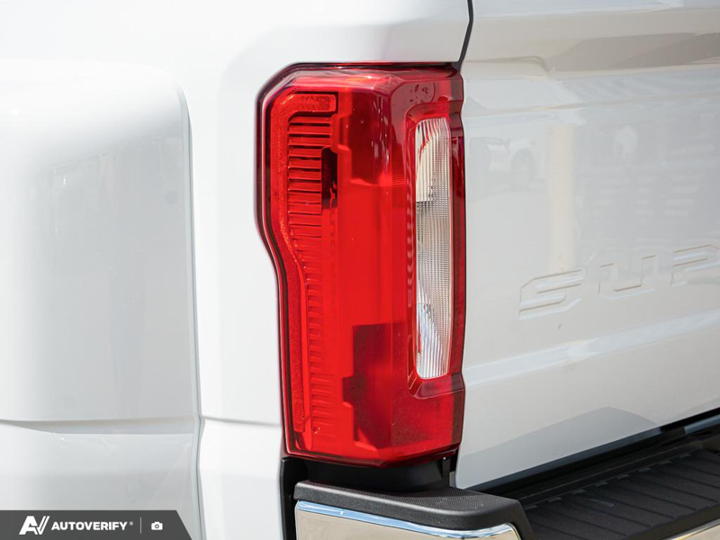 NEW 2026 Ford F-350 Super Duty XLT - Oxford White Exterior / MEDIUM DARK SLATE CLOTH Interior - $87,307 - Stock #D60648 - VIN 1FT8W3DT9TEF02228 - Photo 13