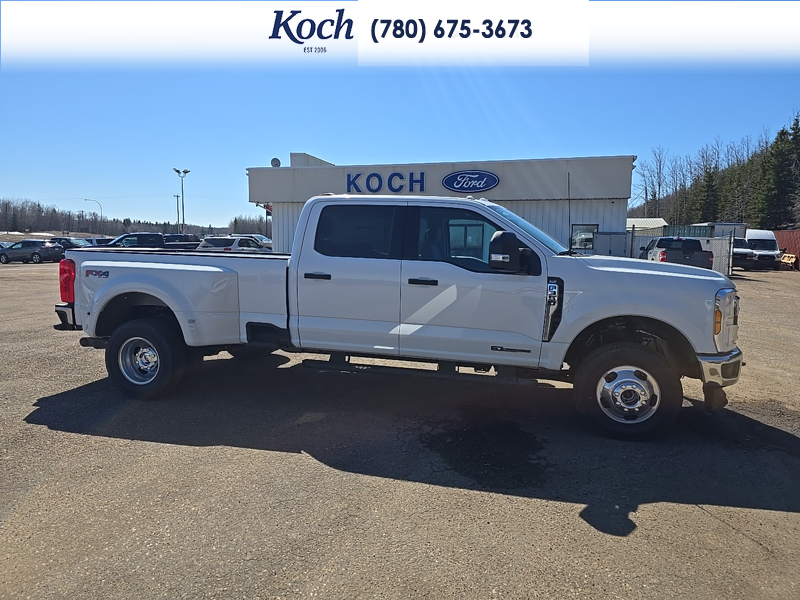 NEW 2026 Ford F-350 Super Duty XLT - Oxford White Exterior / MEDIUM DARK SLATE CLOTH Interior - $89,945 - Stock #A26124 - VIN 1FT8W3DT0TED88927 - Photo 14