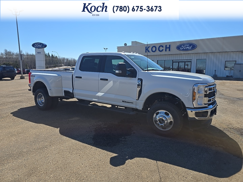 NEW 2026 Ford F-350 Super Duty XLT - Oxford White Exterior / MEDIUM DARK SLATE CLOTH Interior - $89,945 - Stock #A26124 - VIN 1FT8W3DT0TED88927 - Photo 15