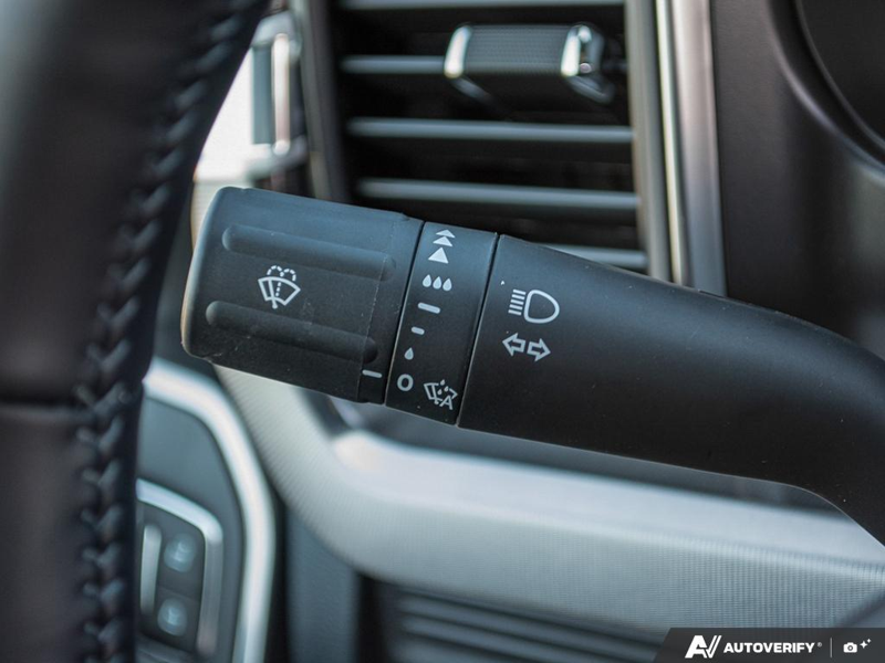 NEW 2026 Ford F-350 Super Duty Platinum - Agate Black Exterior / BLACK ONYX/BLUE LEATHER Interior - $122,298 - Stock #E60572 - VIN 1FT8W3BM9TEE28806 - Photo 16