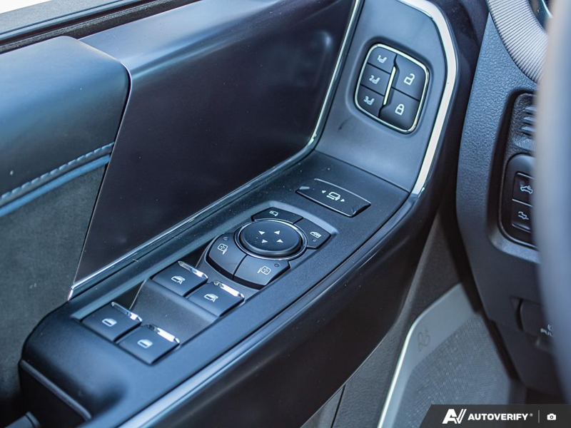 NEW 2026 Ford F-350 Super Duty Platinum Tremor - Glacier Gray Exterior / BLACK ONYX/BLUE LEATHER Interior - $122,693 - Stock #E60035 - VIN 1FT8W3BM4TEC29646 - Photo 17