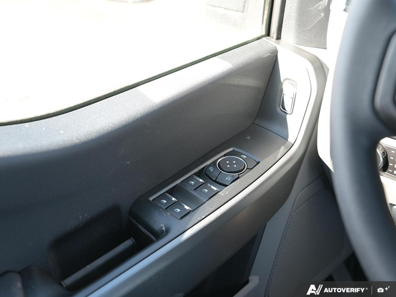 NEW 2026 Ford F-350 Super Duty XLT Cab N Chassis - Oxford White Exterior / MEDIUM DARK SLATE CLOTH Interior - $97,914 - Stock #E60337 - VIN 1FD8W3HT1TED93575 - Photo 17