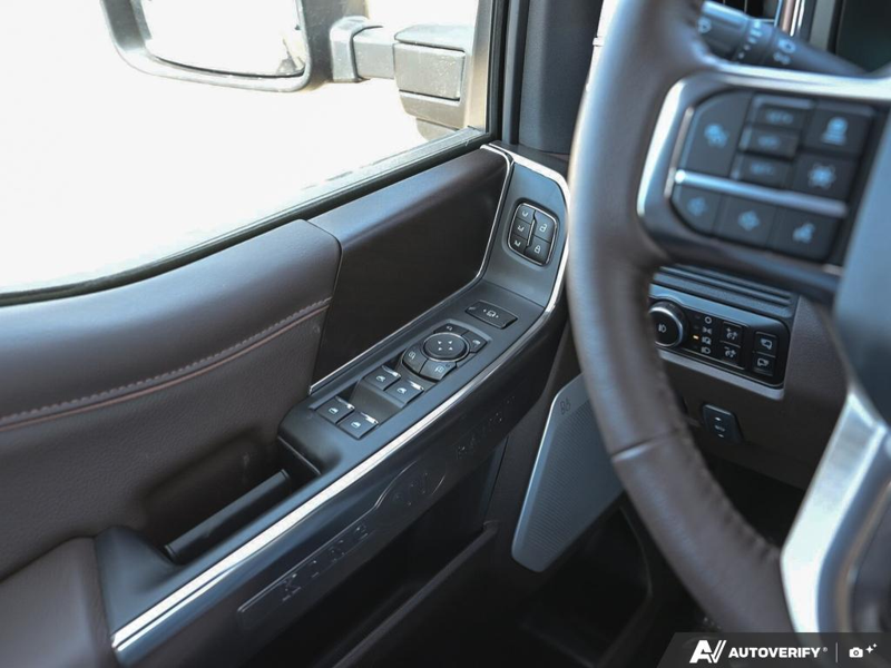 NEW 2026 Ford F-350 Super Duty King Ranch - Argon Blue Metallic Exterior / JAVA LEATHER Interior - $118,946 - Stock #E60319 - VIN 1FT8W3BM1TED66348 - Photo 17
