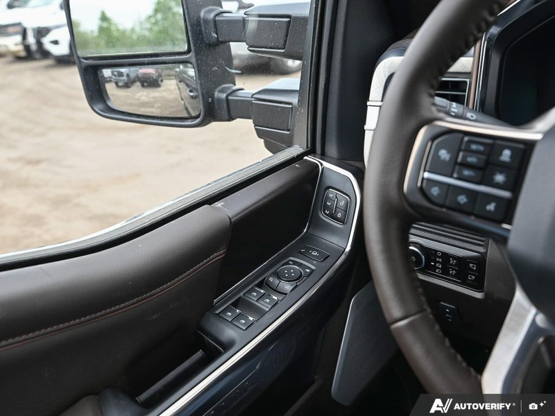 NEW 2026 Ford F-350 Super Duty King Ranch - Agate Black/marsh Grey Accent Exterior / JAVA LEATHER Interior - $118,862 - Stock #E60468 - VIN 1FT8W3BT3TEE05660 - Photo 17