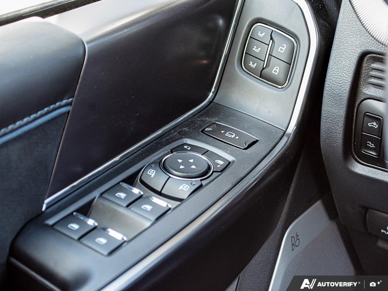 NEW 2026 Ford F-350 Super Duty Platinum Tremor - Carbonized Grey Metallic Exterior / BLACK ONYX/BLUE LEATHER Interior - $128,953 - Stock #E60491 - VIN 1FT8W3BM2TED99973 - Photo 17