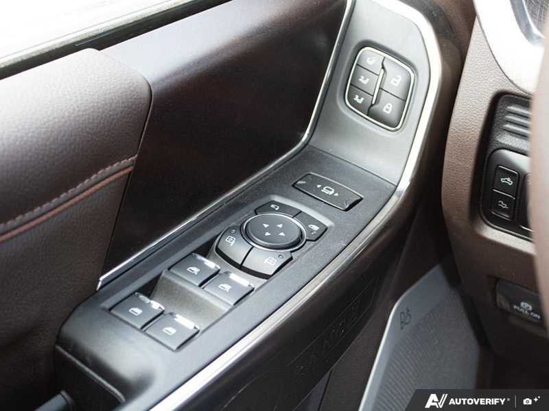 NEW 2026 Ford F-350 Super Duty King Ranch Tremor - Argon Blue/marsh Grey Exterior / JAVA LEATHER Interior - $128,017 - Stock #E60597 - VIN 1FT8W3BM6TEE28133 - Photo 17
