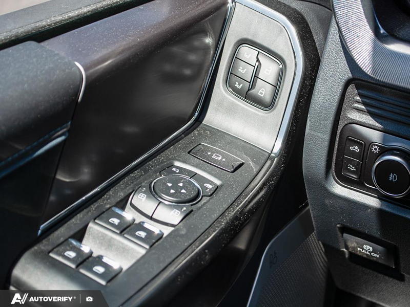 NEW 2026 Ford F-350 Super Duty Platinum - Argon Blue Metallic Exterior / BLACK ONYX/BLUE LEATHER Interior - $115,248 - Stock #D60599 - VIN 1FT8W3BT6TEE88940 - Photo 17